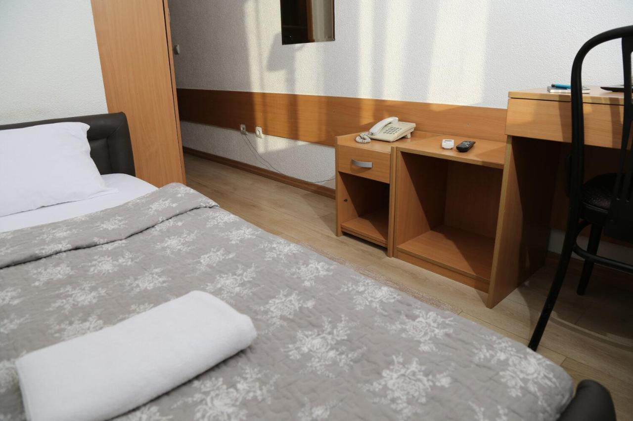 Hotel Moment Velika Plana Exterior photo