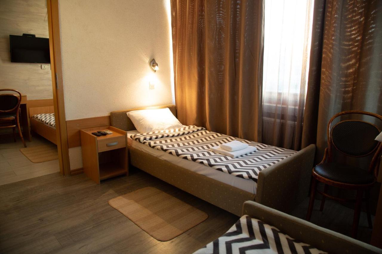 Hotel Moment Velika Plana Exterior photo